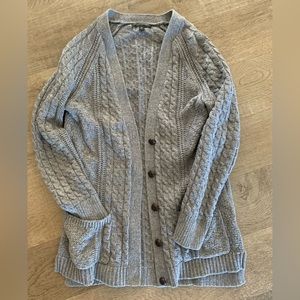Women’s grey sweater